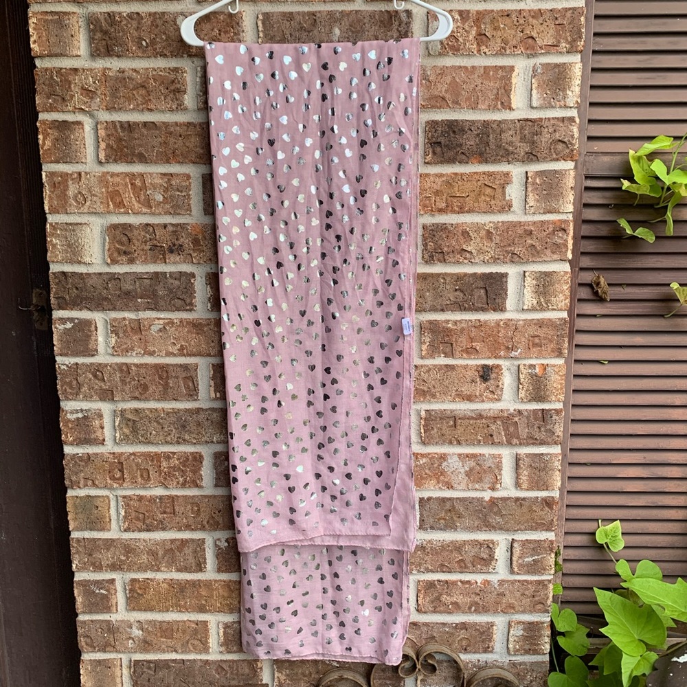 Pier 1 imports silver hearts scarf @B2